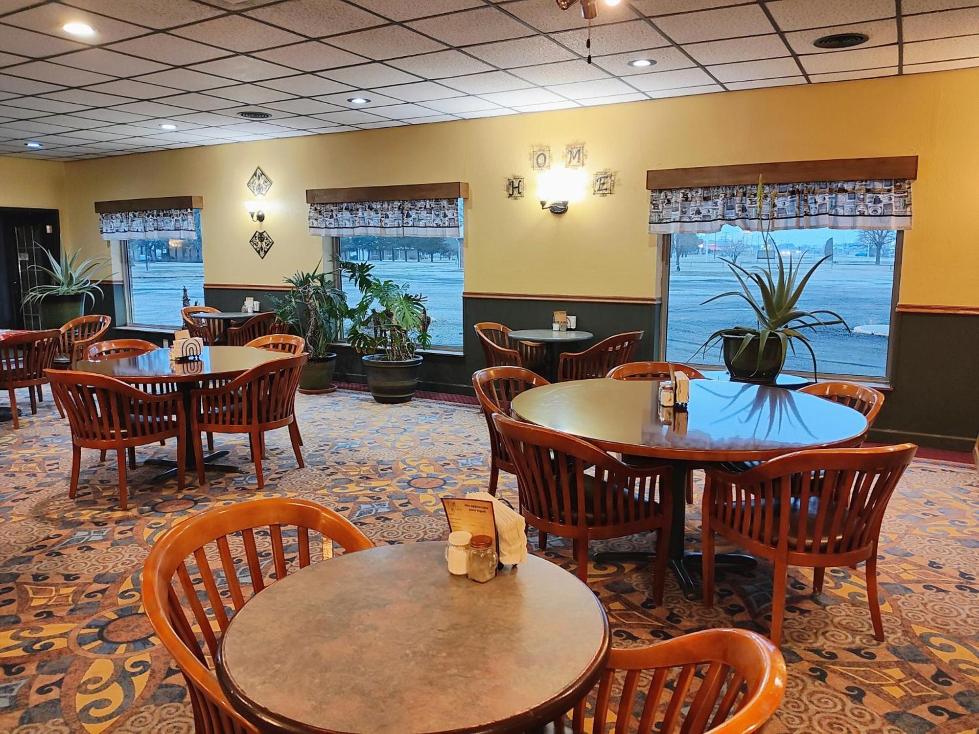 The Lodge At Russell - Russell Inn エクステリア 写真