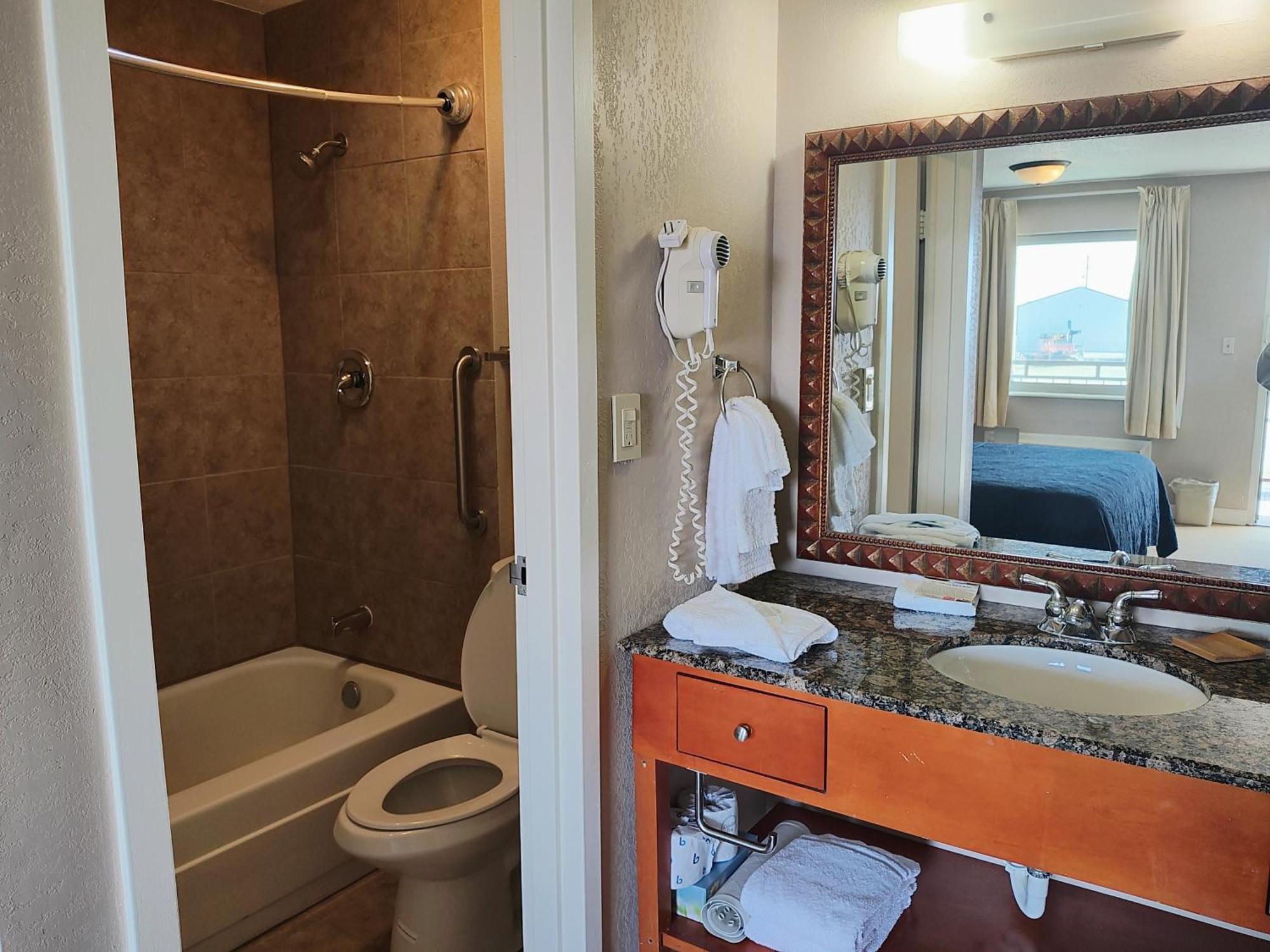 The Lodge At Russell - Russell Inn 部屋 写真